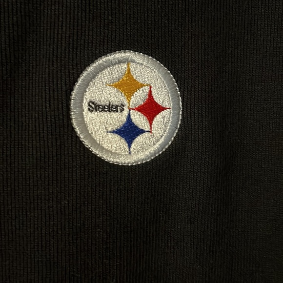 Pittsburgh Steelers Pullover with plush football - Picture 2 of 7